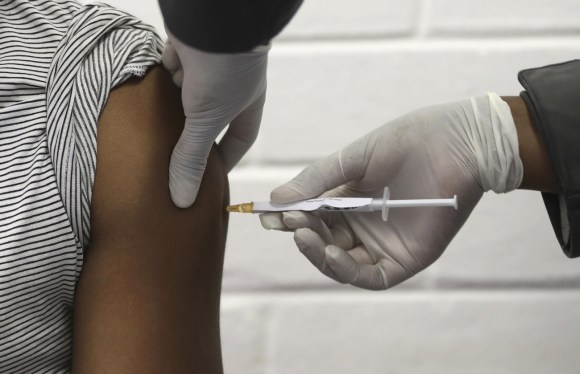 تطعيم ضد فيروس كورونا المستجد
