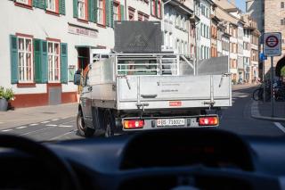 Lastwagen der Abfalldedektive