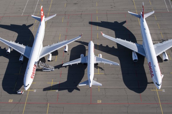 Aviões aterrados