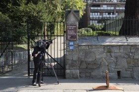 Operador de câmera fora do Gazprombank em Zurique