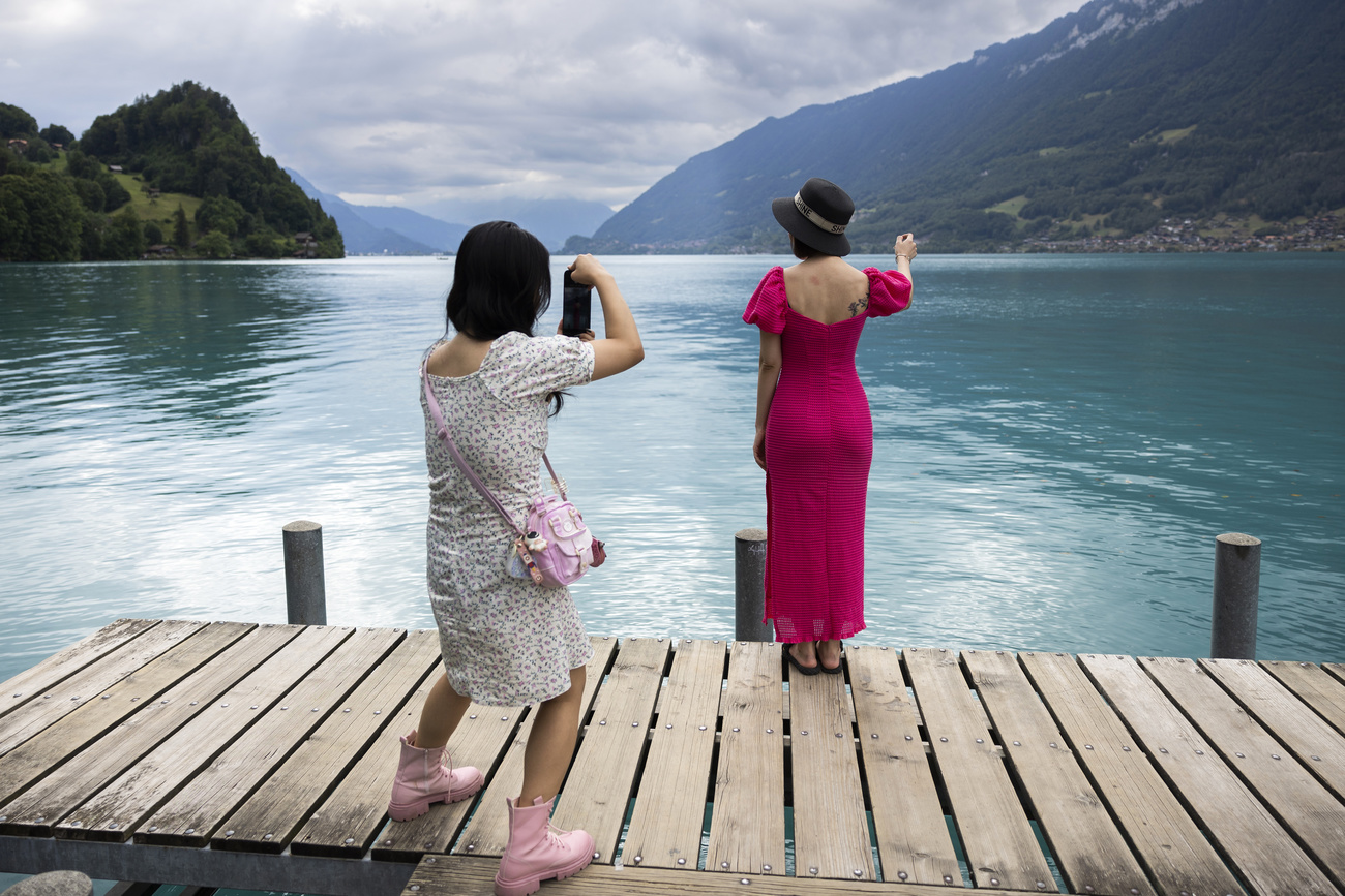 スイスの宿泊者数が急回復 アジア人は前年比10倍に Swi Swissinfo Ch
