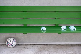 Covid und Fußball.