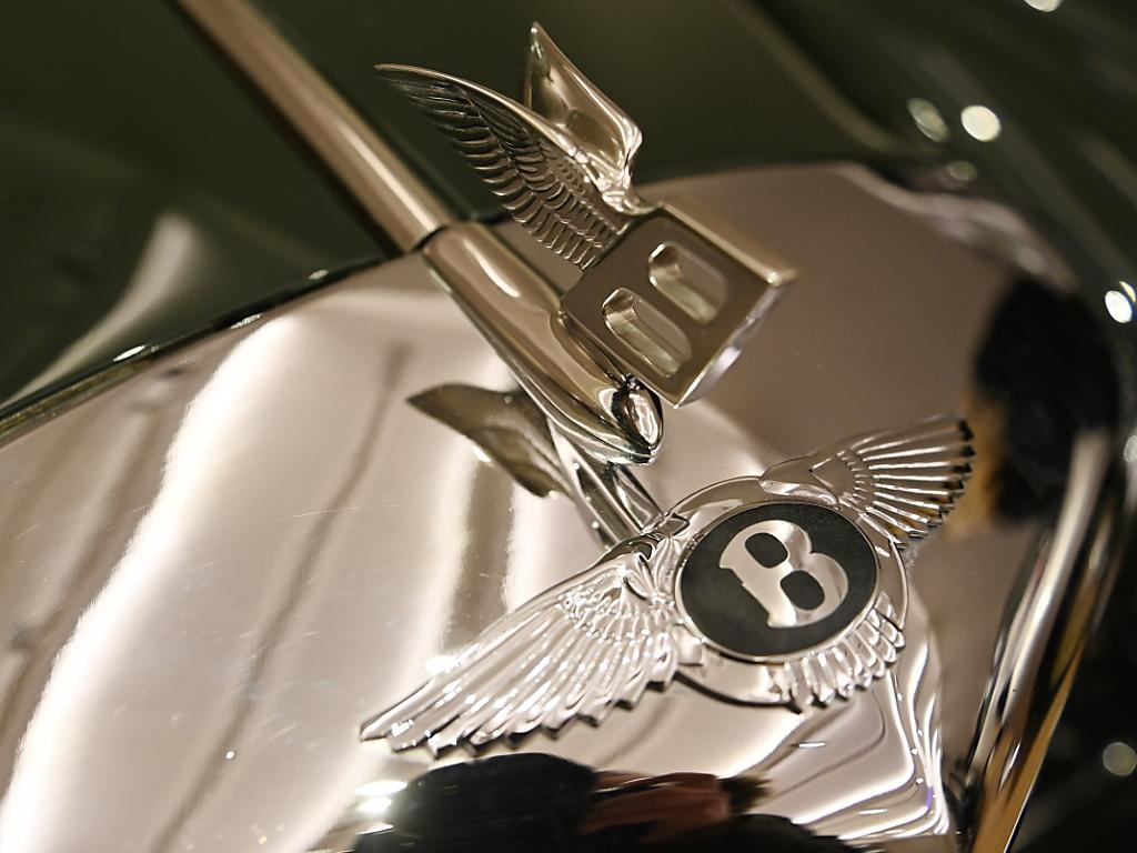 Black BadgeEdition Schwarzmalerei bei RollsRoyce ntvde