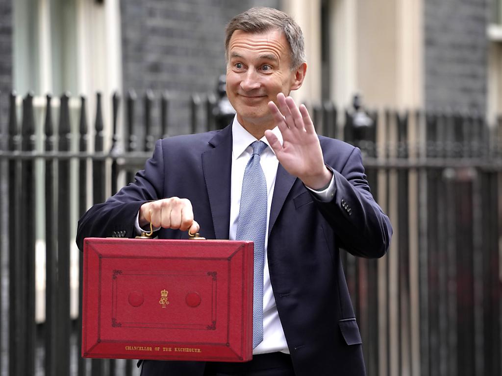 Londres annonce un budget d