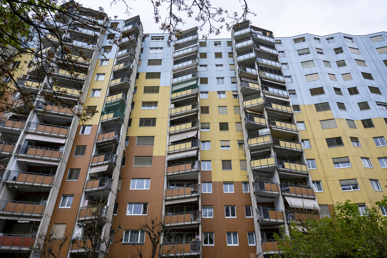 Bank warns of Swiss housing shortage SWI swissinfo.ch