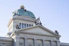 Bundeshaus Kuppel von unten