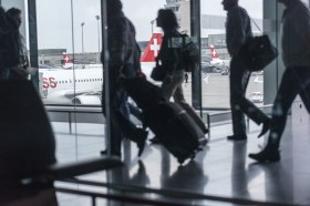 Passagiere am Flughafen Zürich.
