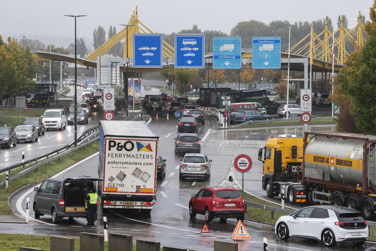 Deutschland weitet die Grenzkontrollen zur Schweiz erneut aus